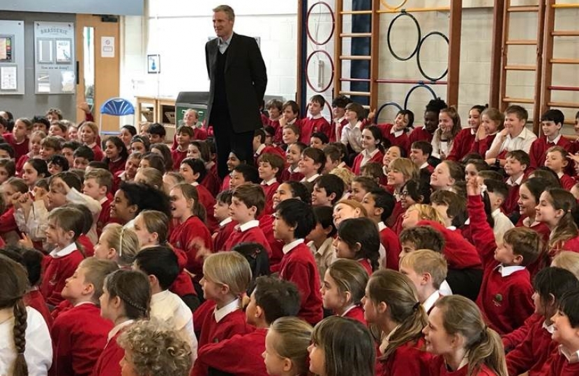 Zac Goldsmith MP visits Barnes Primary to discuss climate change