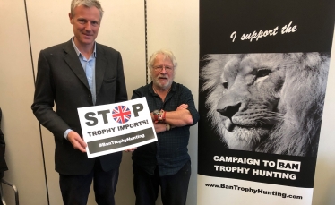 Zac Goldsmith MP and Bill Oddie illegal wildlife trading, ivory, elephant tusks