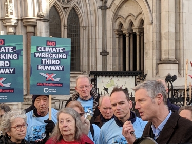 Zac Goldsmith MP and NO 3rd Runway Coaltition outside the High Court campaigning against Heathrow Airport Expansion